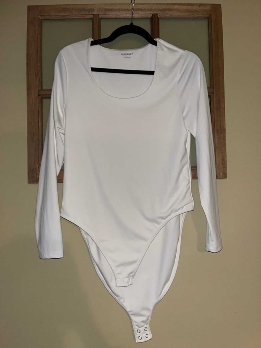 Old Navy White Long Sleeve Scoop Neck Bodysuit